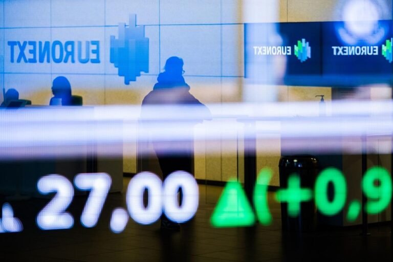 UK stocks rising on year-end buying